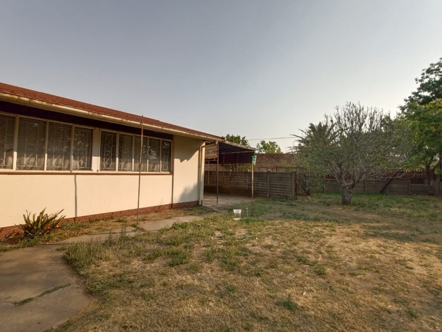 4 Bedroom Property for Sale in Sasolburg Ext 1 Free State
